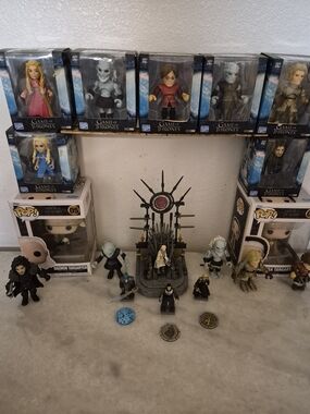 Great Deal! Game of Thrones House of the Dragon Action Figures Lot pre-owned